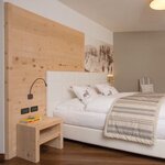  Photo of Suite - Sole