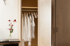 stanza particolare armadio 4 stanza particolare armadio 4