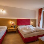  Foto von GENZIANA Doppelzimmer