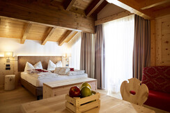 Suite Tyrol letto bassa Suite Tyrol letto bassa