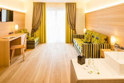 Vacanze nel Paradiso della Val di Fiemme Vacanze nel Paradiso della Val di Fiemme