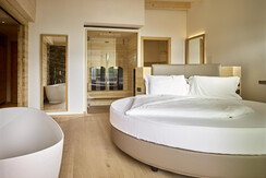 Alpine Wellness Hotel in Trentino Alto Adige Alpine Wellness Hotel in Trentino Alto Adige