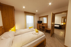 Junior Suite Panorama (1) Junior Suite Panorama (1)