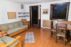 9 - soggiorno balcone