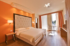 Camera Prestige Kristal Palace Hotel