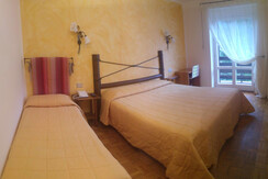 Camera tripla con balcone