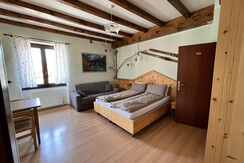 6D95FB40-B50D-477D-9CB5-82DC13622F13