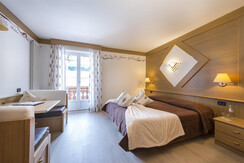 camera-212_junior_doppia