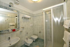 Hotel_La_Torretta_Tonale_bagno1 Hotel_La_Torretta_Tonale_bagno1