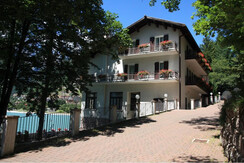 Viale di accesso Lago Park Viale di accesso Lago Park