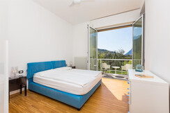 Camera con Vista green