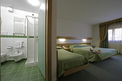 Liberty_hotel_male