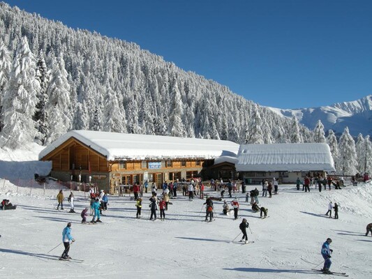 Lo Scoiattolo Val di Peio Inverno