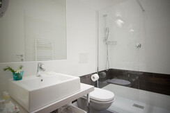 Bicycle room - Hotel Luise Riva del Garda 6 Bicycle room - Hotel Luise Riva del Garda 6