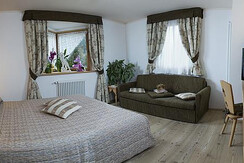 Superior-03 Superior-03