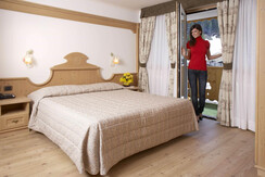 Antrmont-03 Antrmont-03