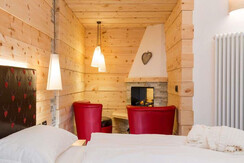 Romantic-Suite-01 Romantic-Suite-01