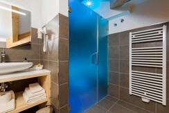 Romantic-Suite-07 Romantic-Suite-07