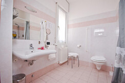 Bagno_camera_tripla