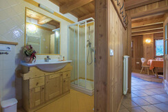 460f5ccc-6b1a-48b1-9eda-4633cb0dc83b.c10 460f5ccc-6b1a-48b1-9eda-4633cb0dc83b.c10