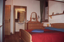 Camera matrimoniale - B&B Mas dei Girardei Camera matrimoniale - B&B Mas dei Girardei