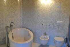 131 Camera Legno - bagno 131 Camera Legno - bagno