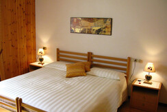 appartamenti campiglio_al mistrin_camera1