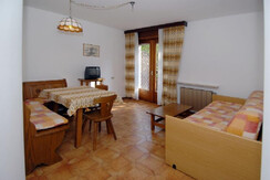 LATO OVEST - SOGGIORNO