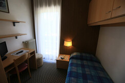 camera singola camera singola