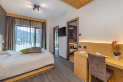 2205097_IMG_ICG 2205097_IMG_ICG