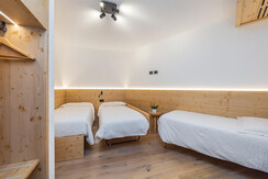 2206875_IMG_ICG 2206875_IMG_ICG