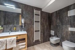 2203645_IMG_ICG 2203645_IMG_ICG