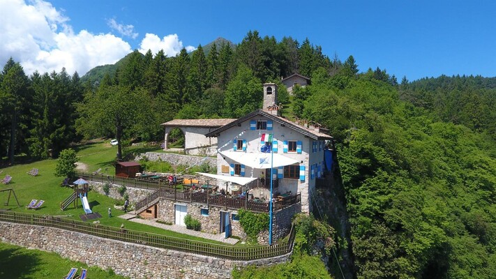 Rifugio Monte Calino San Pietro 1