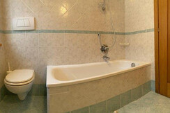 640964_bagno