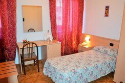 camera singola camera singola