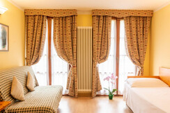 IMG_1758-HDR IMG_1758-HDR