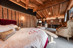 Letto e angolo cucina