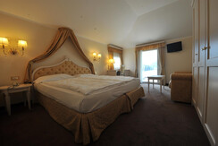 Romantic_Junior_Suite