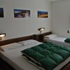  Photo of 4-bed room