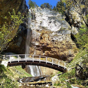 Cascata di Tret