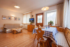 Residence-Cristina-Pozza_Giglio-Rosso (1) Residence-Cristina-Pozza_Giglio-Rosso (1)