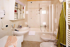 Residence-Cristina-Pozza_Negritella (3) Residence-Cristina-Pozza_Negritella (3)