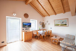 Residence-Cristina-Pozza_Campanula (2) Residence-Cristina-Pozza_Campanula (2)