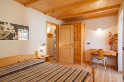 Residence-Cristina-Pozza_Campanula (8) Residence-Cristina-Pozza_Campanula (8)