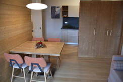 APT.3 (3)-min APT.3 (3)-min