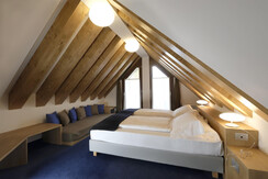 _DSF8006-min _DSF8006-min