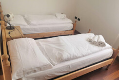 TRILO4 cameretta con 2 letti singoli TRILO4 cameretta con 2 letti singoli