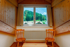 MANSARDA camera da letto con finestra MANSARDA camera da letto con finestra