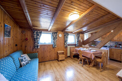 2-Zimmer Wohnung Mansarde 2/4 Personen mit 1 Schlafzimmer 2-Zimmer Wohnung Mansarde 2/4 Personen mit 1 Schlafzimmer