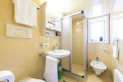 Alpene Wohnung 4-6 Personen mit 3 Bädern Alpene Wohnung 4-6 Personen mit 3 Bädern